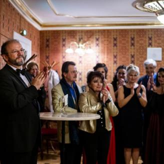 Hala gala