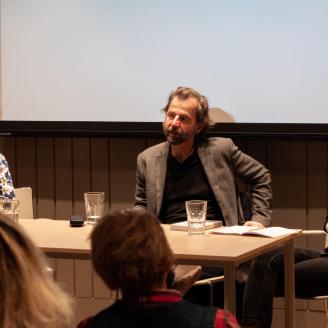 Könyvekkel a mentális egészségért III. - Beszélgetés Grecsó Krisztiánnal