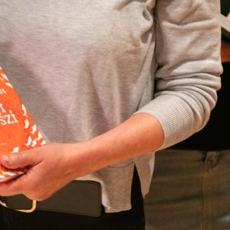 Könyvekkel a mentális egészségért VIII. - beszélgetés Lackfi Jánossal