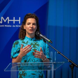 Képernyők vonzásában konferencia