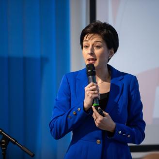 Képernyők vonzásában konferencia