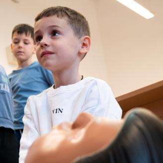 ViDRa doktor a a csomádi Esztergály Mihály Általános Iskolában