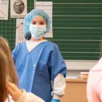 ViDRa doktor a a csomádi Esztergály Mihály Általános Iskolában